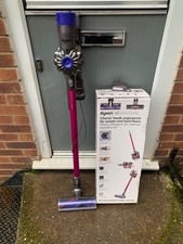 Dyson V6 Absolute Cordless