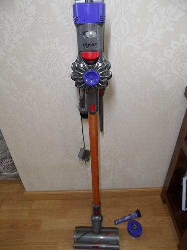 Dyson animal cordless - dyson, v8